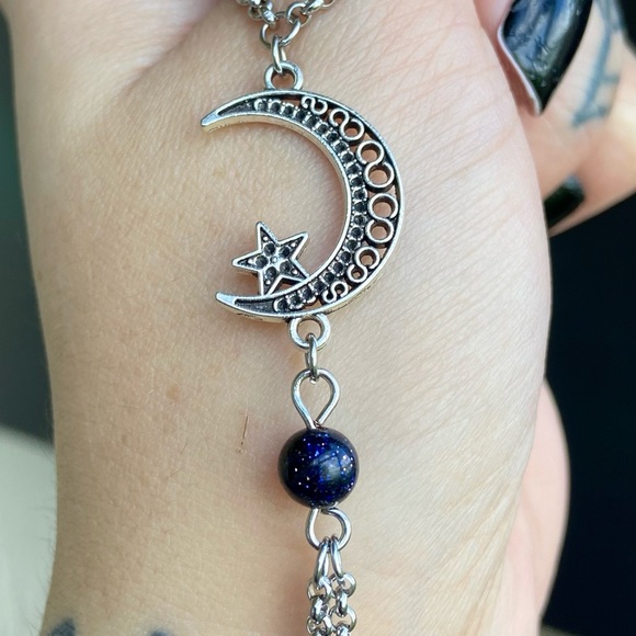 Star crecent moon midnight sunstone hand bracelet - Picture 4 of 10